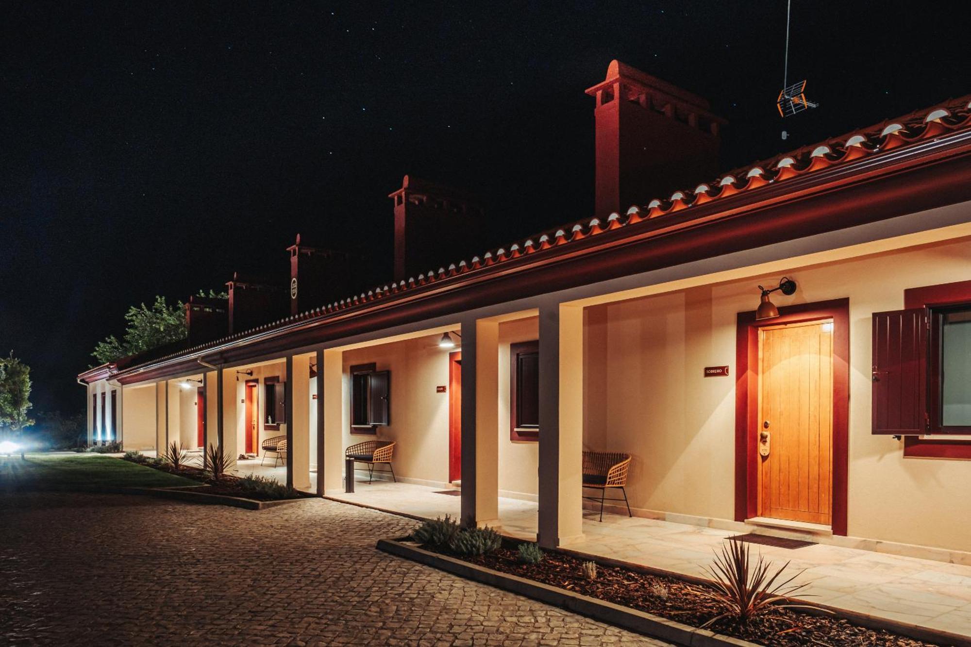 Herdade Dos Cordeiros Chamusca  Oda fotoğraf